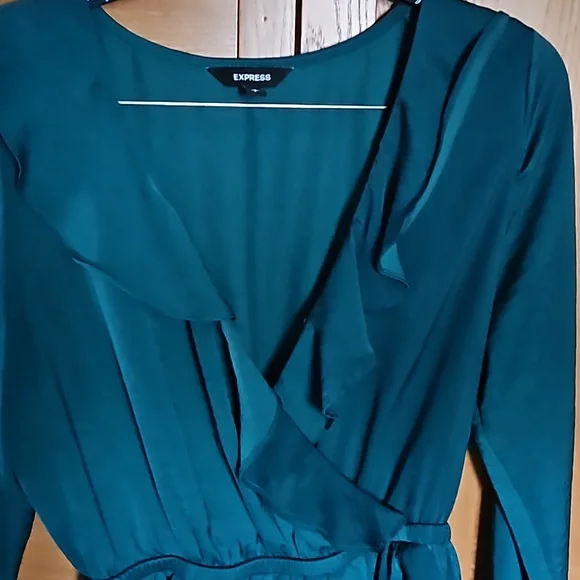 Express green dress - Picture 2 of 4